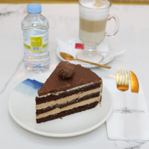 24# Café u otra opción + Tarta Ferrero